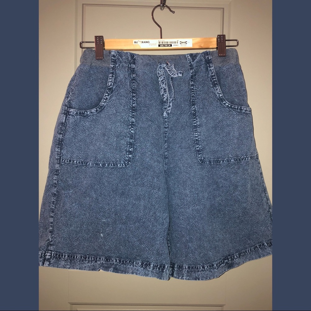 Stretchy jean shorts